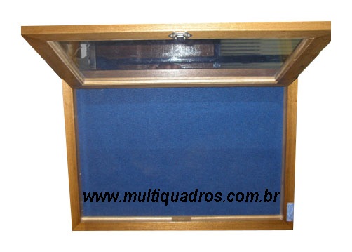 Quadro de Feltro com Moldura de Madeira e Porta de Vidro de Abrir